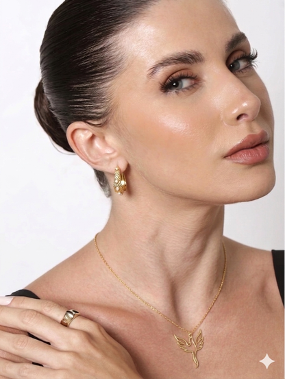 Zalora Joias™ | Colar Feminino com Pingente Elegante em Aço Inoxidável