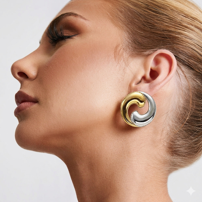 Brinco Geométrico Quadrado Com mix de Banhado a Ouro 18K – Elegância Atemporal