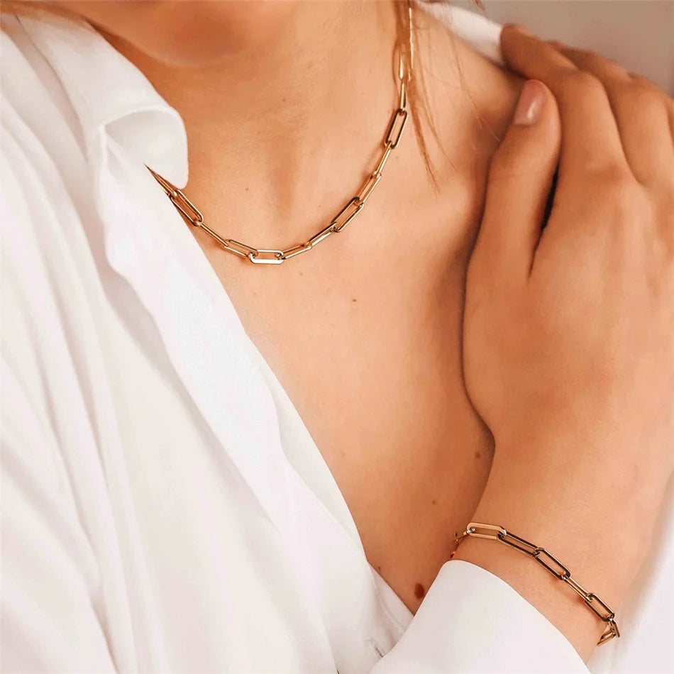 Pulseira Elos Minimal Ouro Delicadeza e Elegância em Ouro 18K