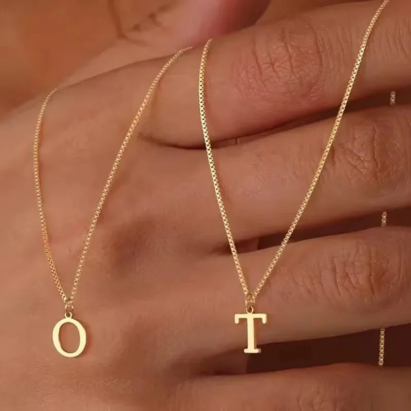 Colar Letra Personalizada Banhado a Ouro 18K