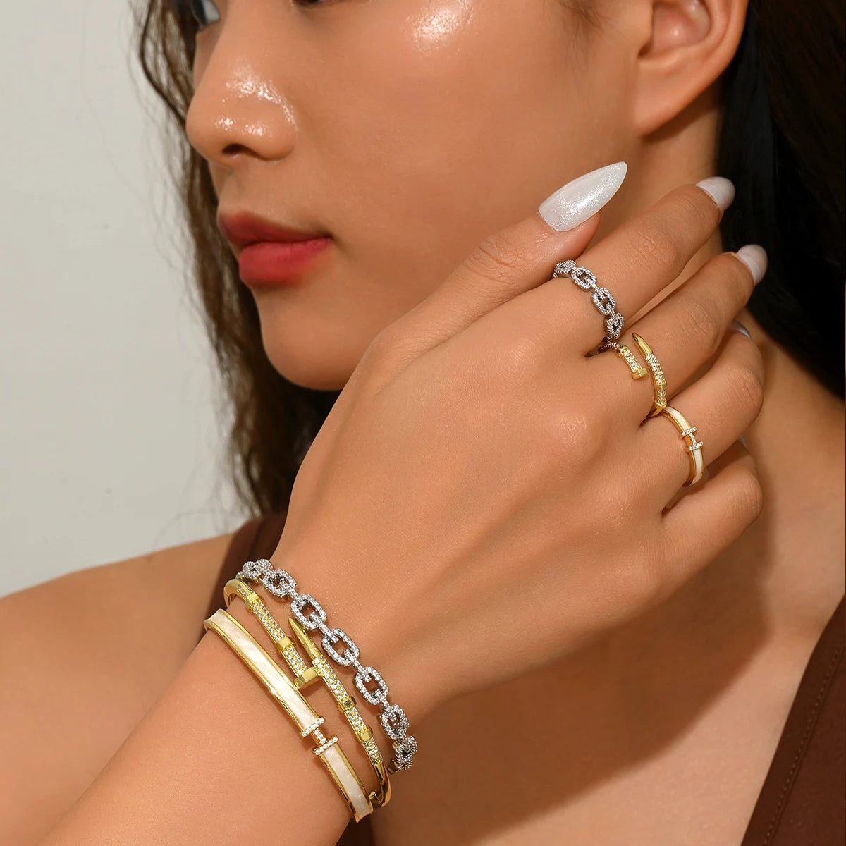 Bracelete Nail Luxury Ouro 18K Poder, Elegância e Sofisticação