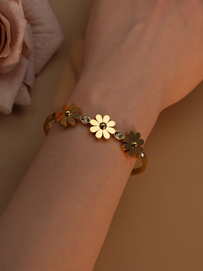 Zalora Joias™ | Blossom Royale Cuff Bracelet 18K