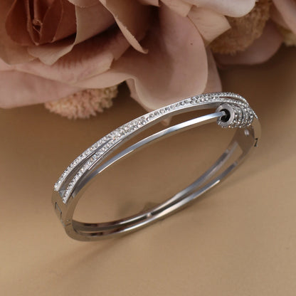 Zalora Joias™ Skeleton Luxe Cuff Bracelet 18K
