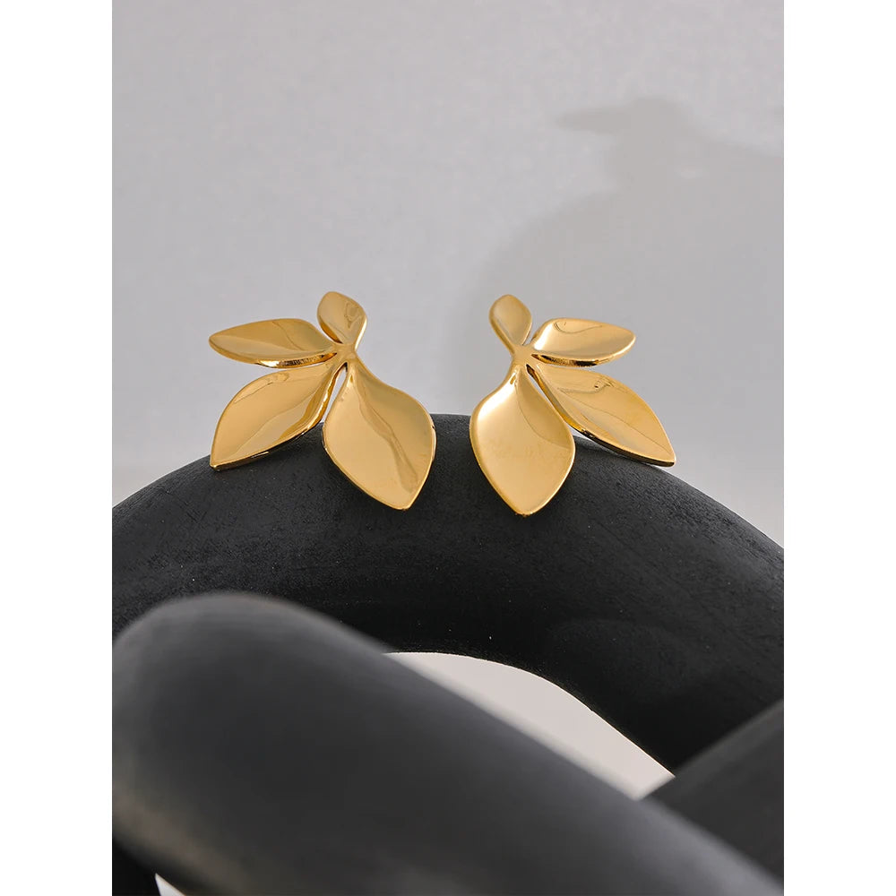 Brinco Ouro e prata De banhos Folha Dourada Orgânica™ –  Zalora Joias