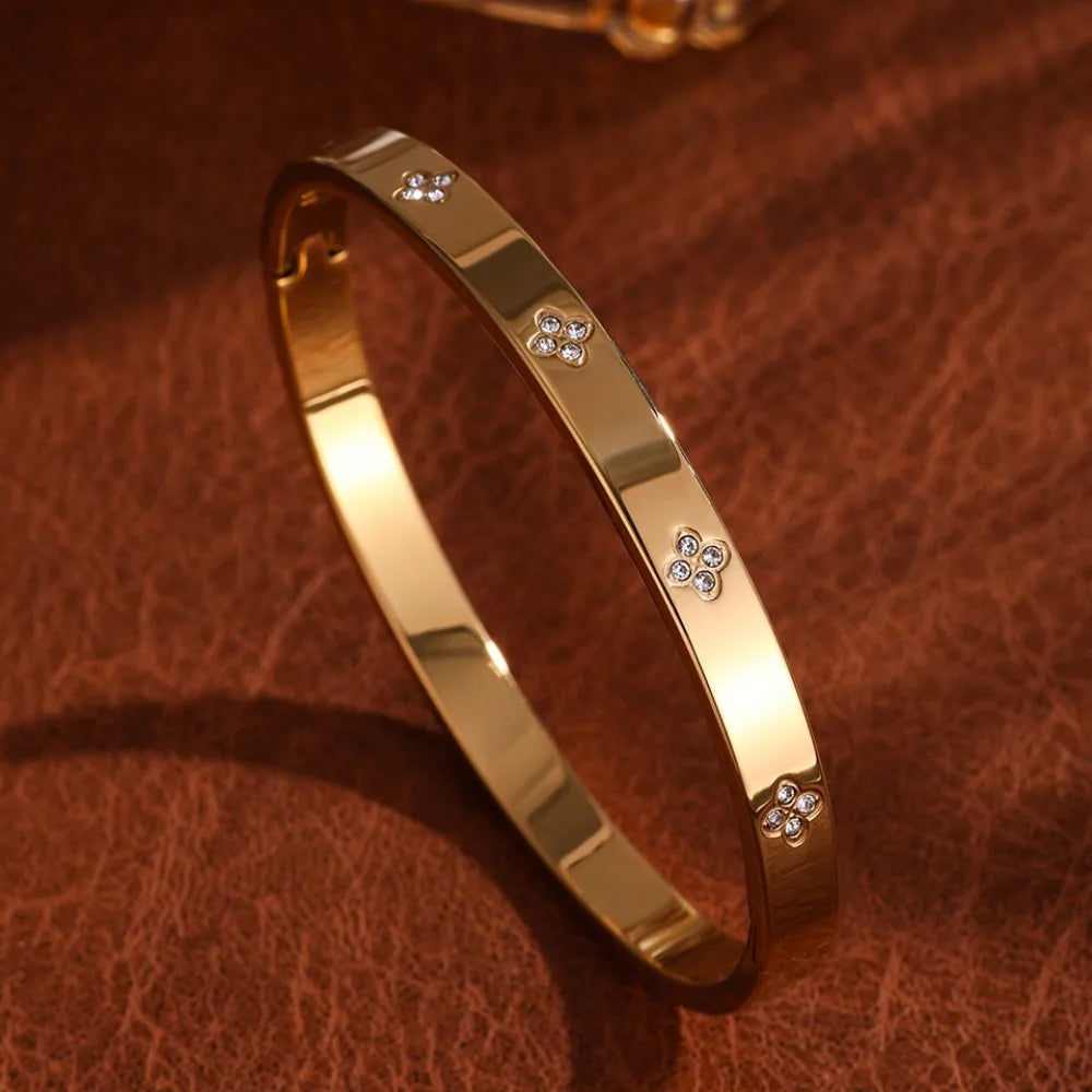 Zalora Joias – Pulseira de banho Ouro  Feminina Elegante com Zircônia Trevo da Sorte