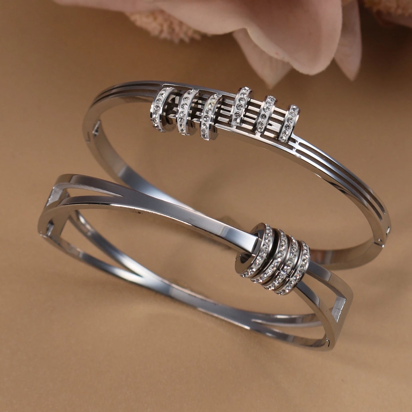 Zalora Joias™ | Skeleton Luxe Cuff Bracelet 18K