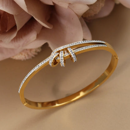Zalora Joias™ Skeleton Luxe Cuff Bracelet 18K