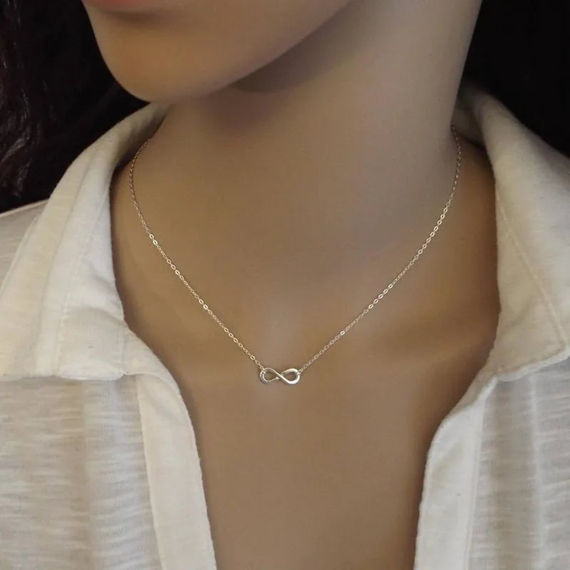 Zalora Joias Colar Choker Infinito Boho com Pingente Charm de  Banhado a Ouro 18K