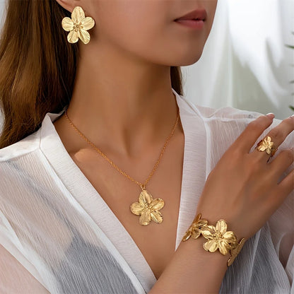 Zalora Joias™ Conjunto Floral Elegante 5 Peças Dourado Estilo Vintage Colar, Brincos, Anel e Pulseira Uso Diário
