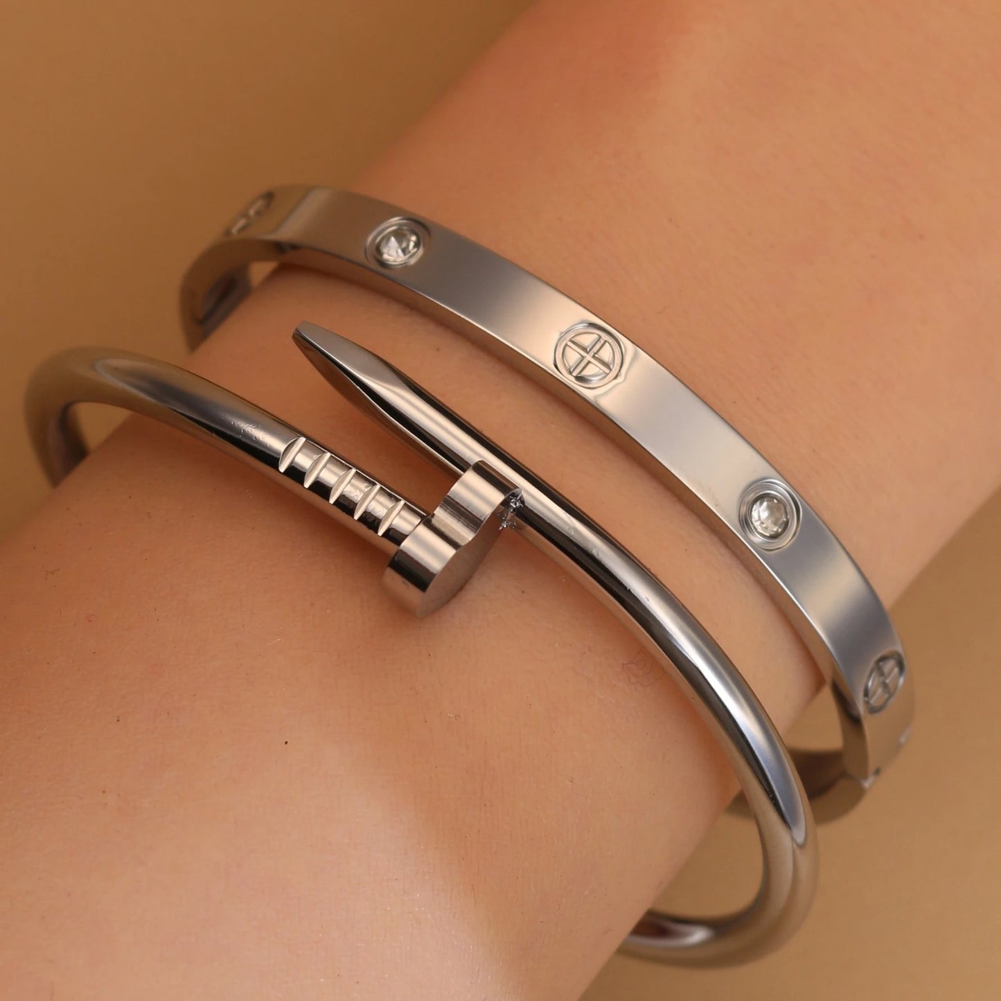 Zalora Joias™ Floral Grace Bangle 18K