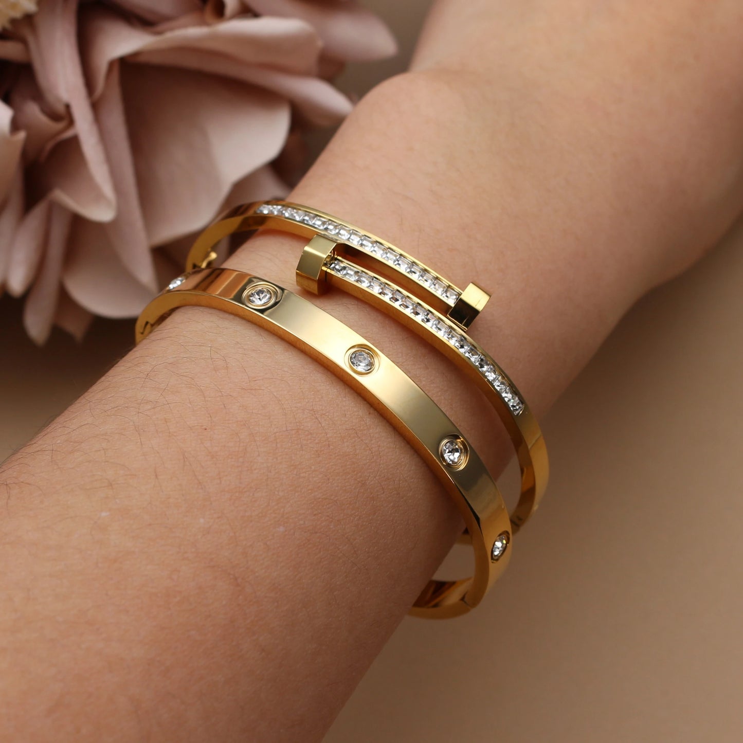 Zalora Joias™ Blossom Elegance Cuff Bracelet 18K