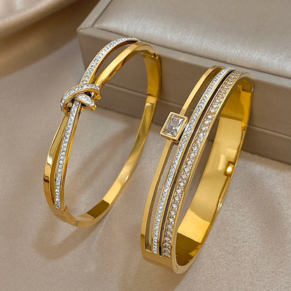 Bracelete Luxo Cristal Dourado – Elegância que Marca Presença