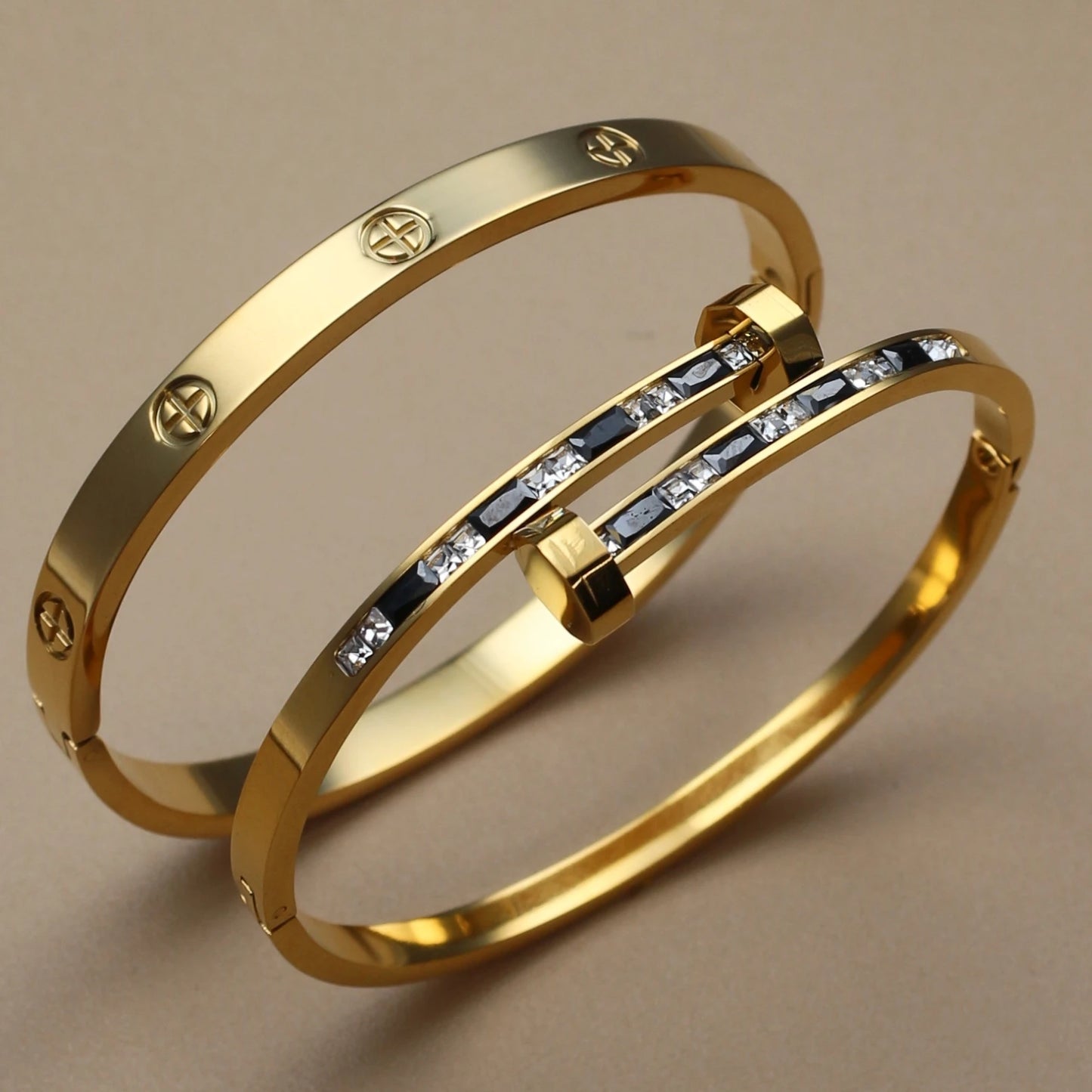 Zalora Joias™ Blossom Elegance Cuff Bracelet 18K