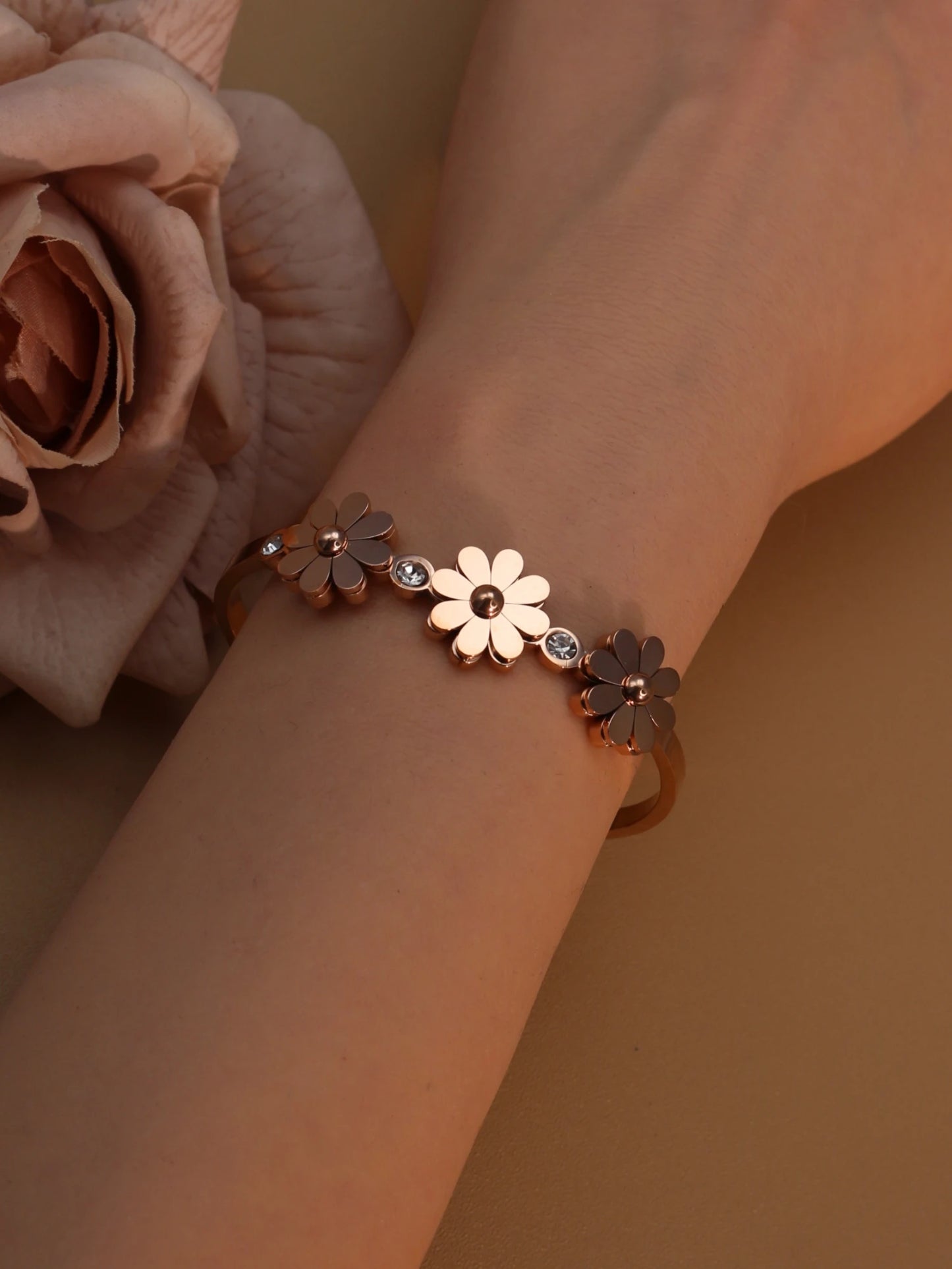 Zalora Joias™ | Blossom Royale Cuff Bracelet 18K