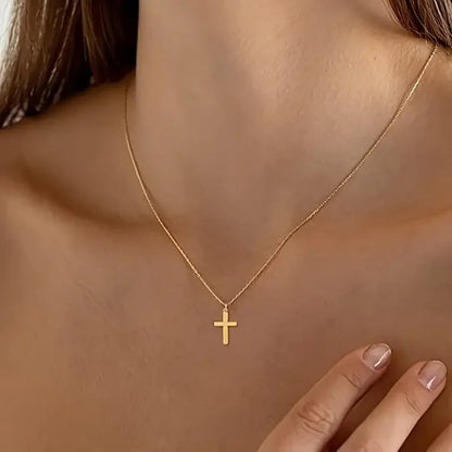 Colar Cruz Minimalista Banhado a Ouro 18K