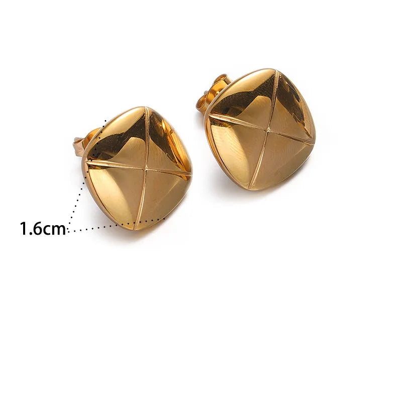 Brinco Geométrico Quadrado Com mix de Banhado a Ouro 18K – Elegância Atemporal