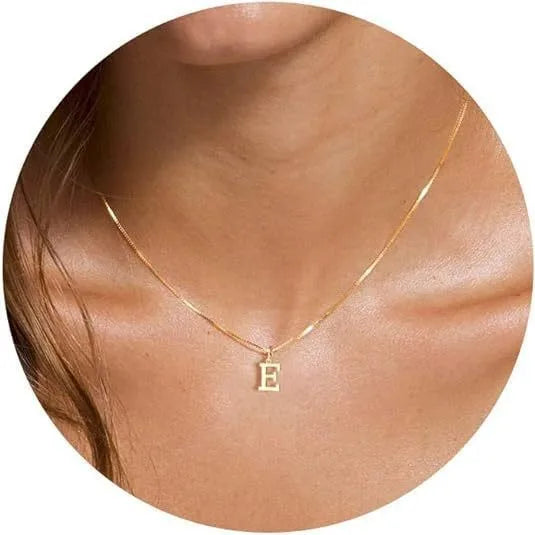 Colar Letra Personalizada Banhado a Ouro 18K