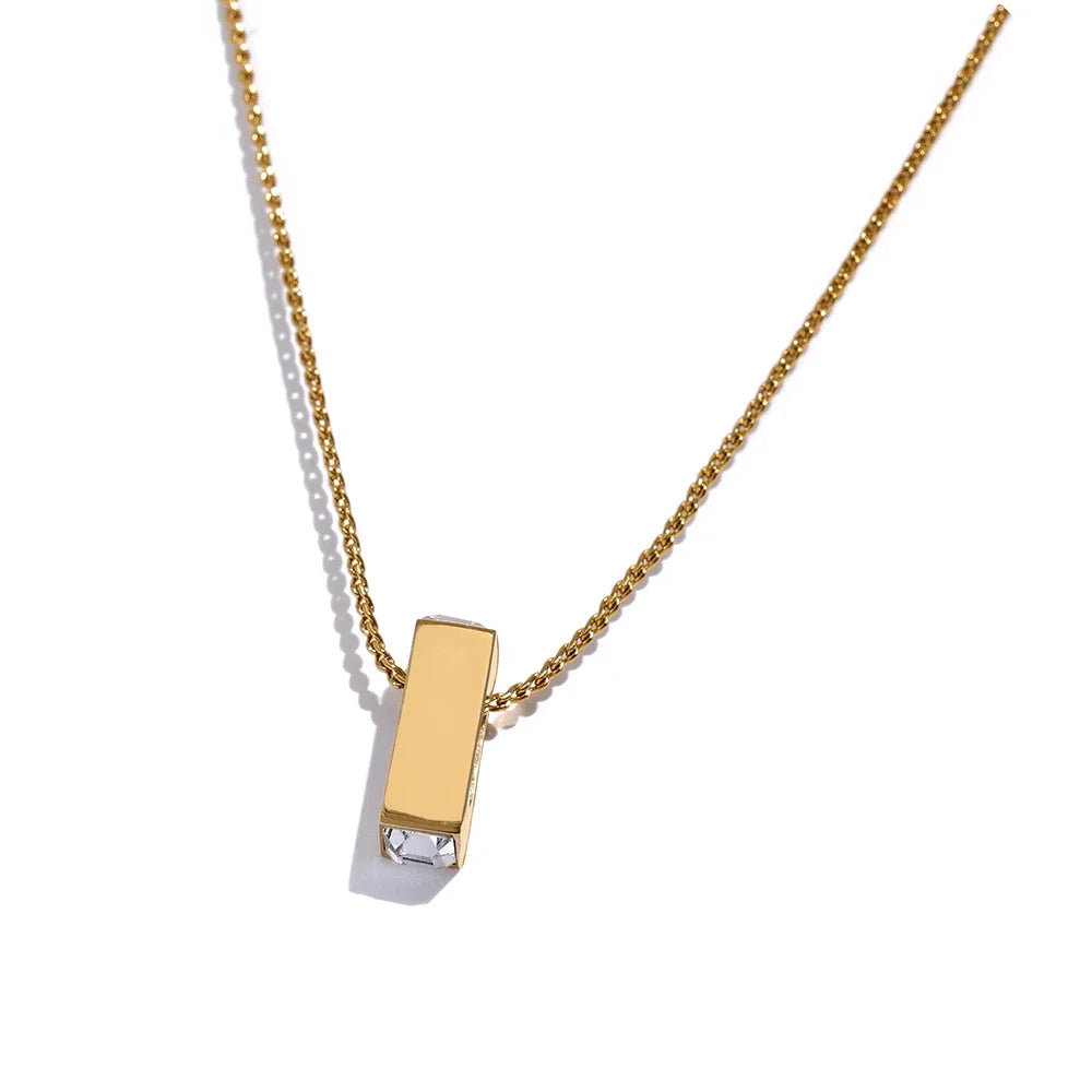 Colar Minimalista com Zircônia  Branco -Oliva – Banhado a Ouro 18K