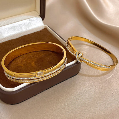 Bracelete Luxo Cristal Dourado – Elegância que Marca Presença