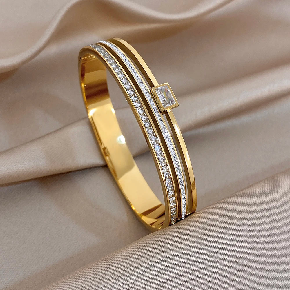 Bracelete Luxo Cristal Dourado – Elegância que Marca Presença